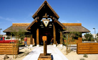 Timber Wolf Pub, 740 E. Apache Blvd.