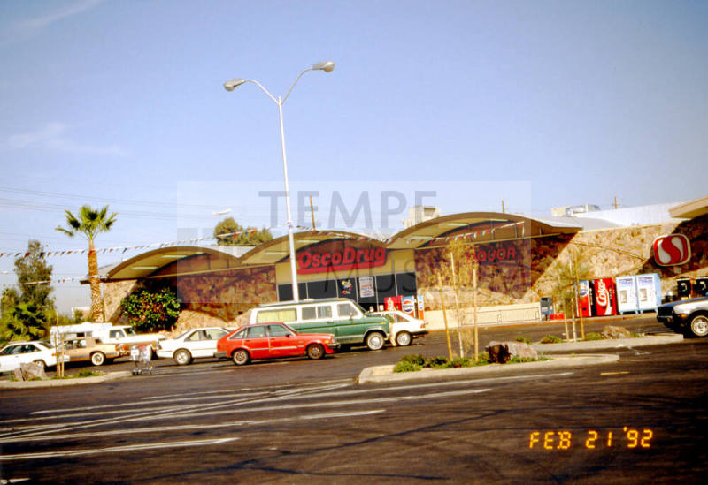 Safeway / Osco, 926 E. Broadway Rd.
