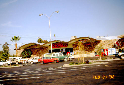 Safeway / Osco, 926 E. Broadway Rd.