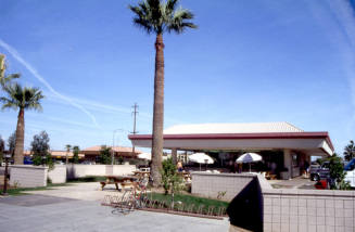 Dick's University Drive In, 855 S. Rural Rd.