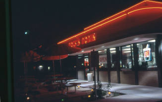 Rock'n Robin restaurant, 1135 E. Apache Blvd.