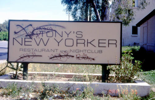 Tony's New Yorker, 107 E. Broadway Rd.