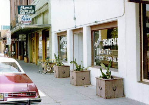 Old Milltown Cafe, 405 S. Mill Ave.