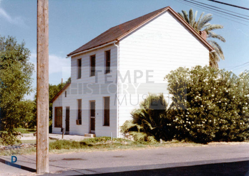 Bentley residence, 18 W. 6th St.