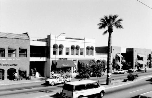 Mill Avenue Street Scene