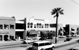 Mill Avenue Street Scene