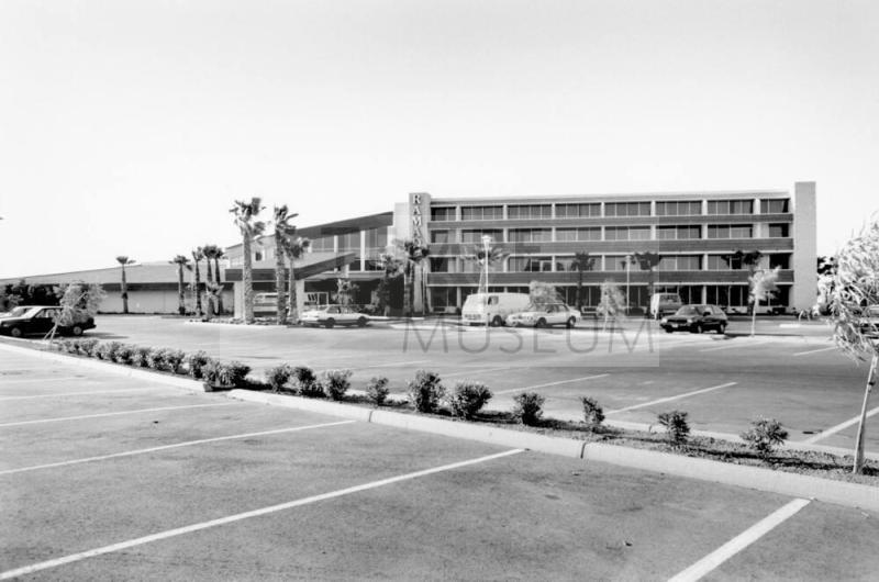 Ramada Suites, 1600 S. 52nd St.