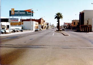 Mill Avenue looking south