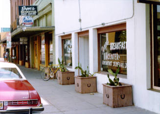 Old Milltown Cafe, 405 S. Mill Ave.