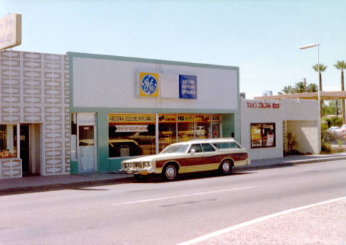 Businesses at 608-610 S. Mill Ave.