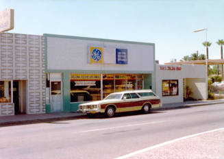 Businesses at 608-610 S. Mill Ave.