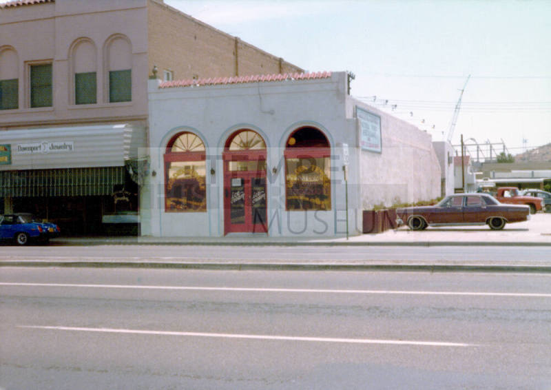 Shops at 423 S. Mill Avenue