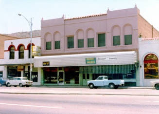 Shops, 400 Block of S. Mill Ave.