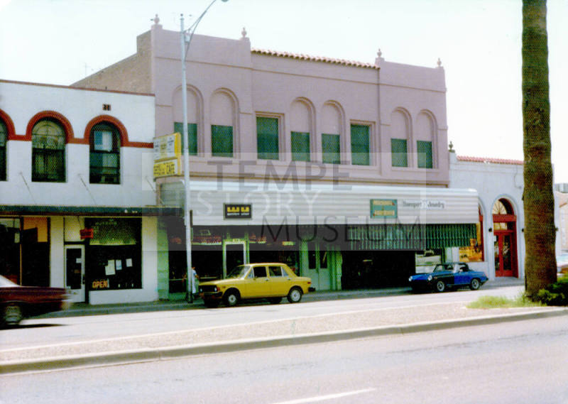 Shops, 400 Block of S. Mill Ave.
