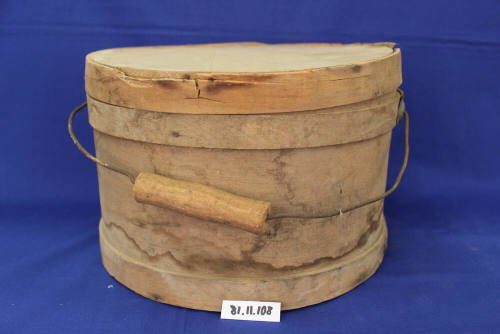 Bucket with Lid
