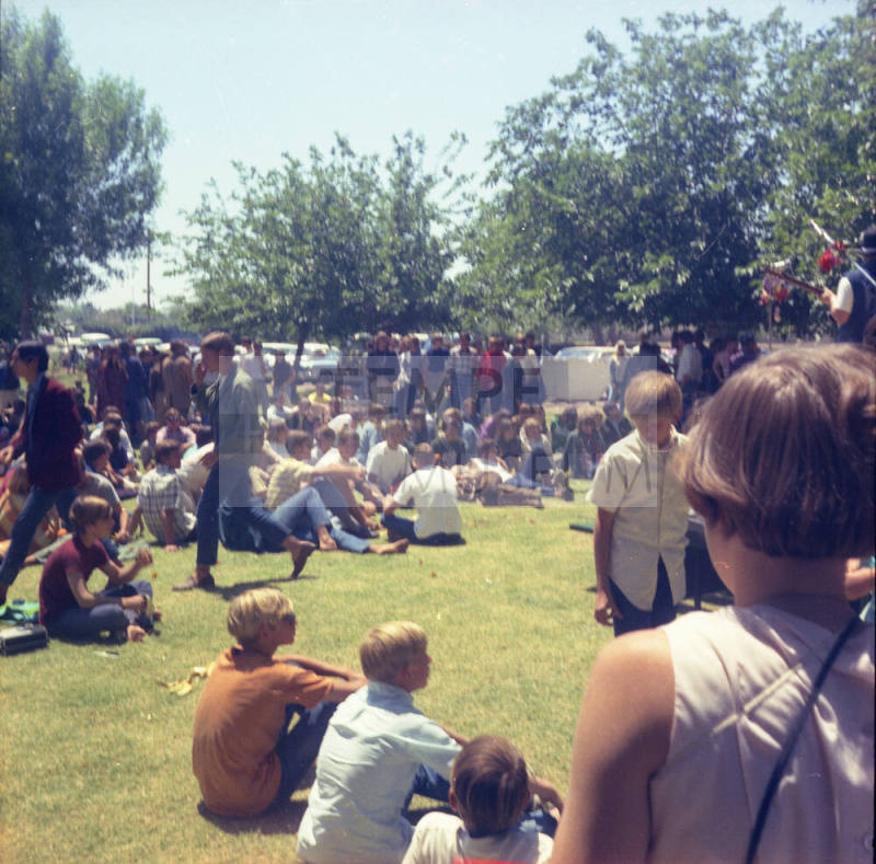 Love-in, Tempe Beach Park