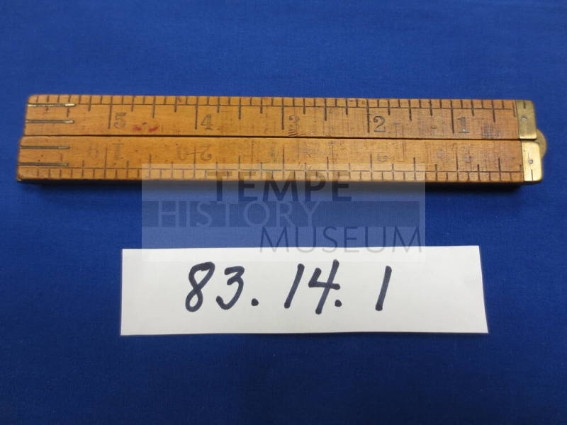 Folding ruler