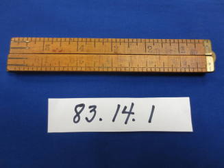 Folding ruler
