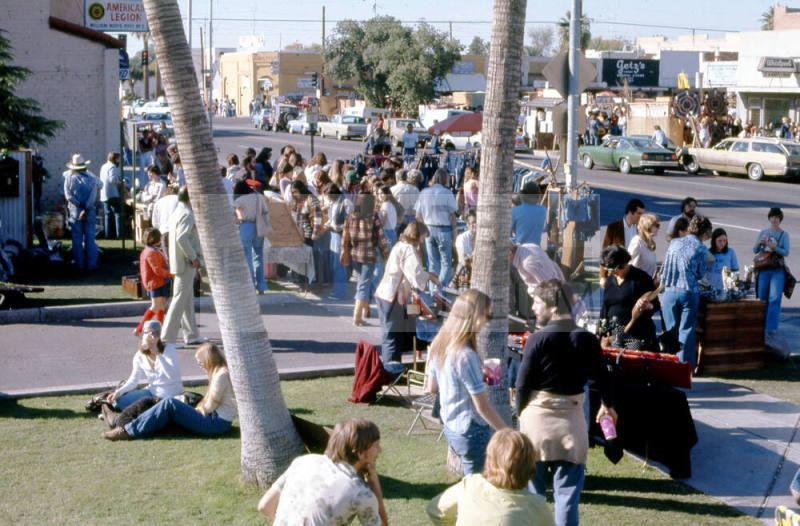 Crowds at 1976 Haydens Ferry Arts & Craft Fair