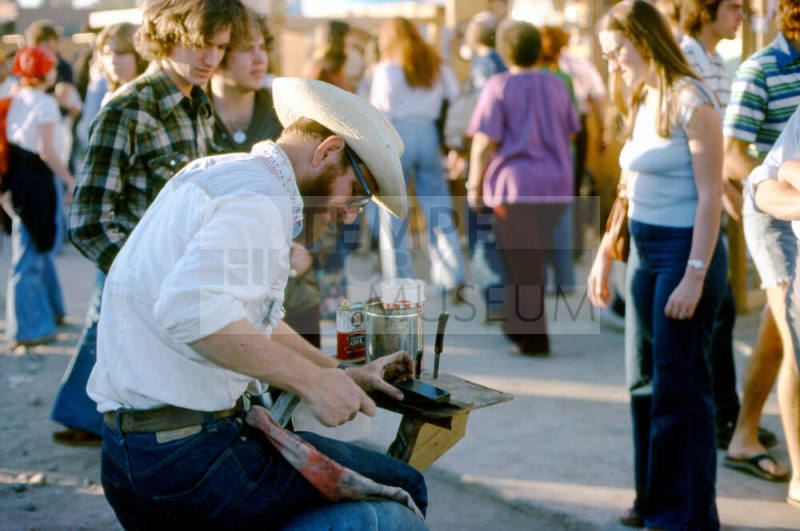 1977 Haydens Ferry Arts & Craft Fair - craftsperson