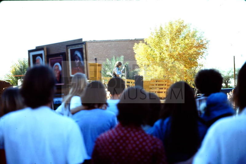 1975 Haydens Ferry Arts & Craft Fair - performer and art display