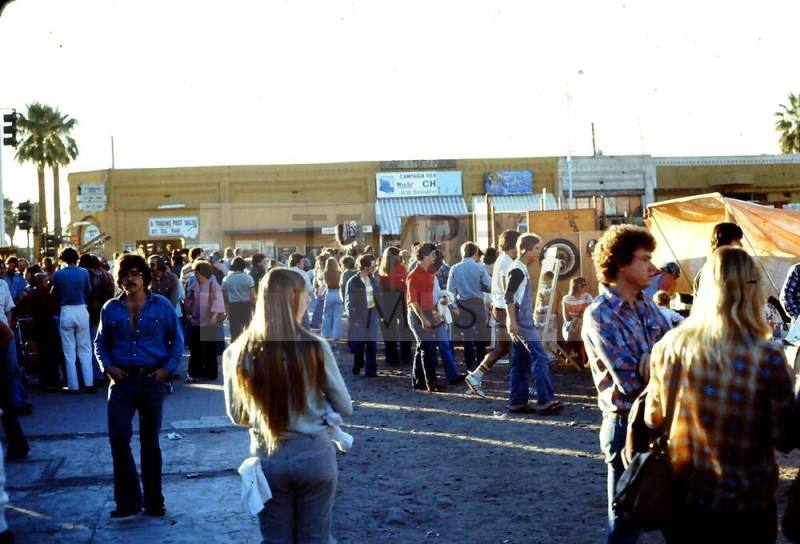 1976 Haydens Ferry Arts & Craft Fair - Mill Ave.