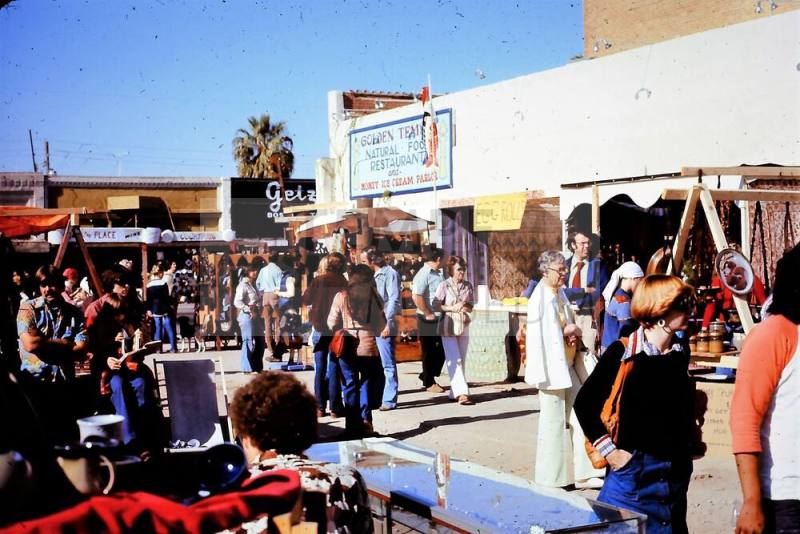 1976 Haydens Ferry Arts & Craft Fair, alley near 423 S. Mill Ave.
