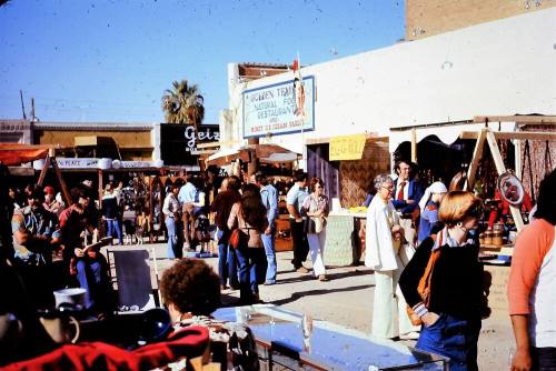1976 Haydens Ferry Arts & Craft Fair, alley near 423 S. Mill Ave.