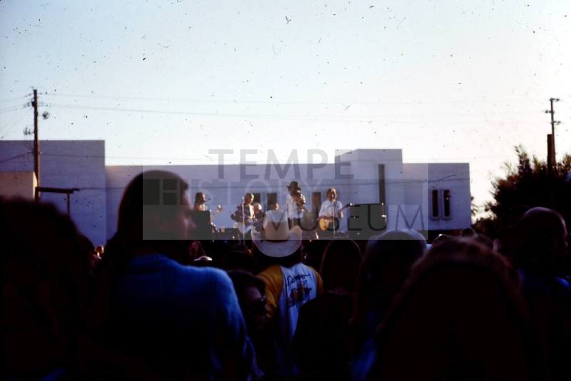 1976 Haydens Ferry Arts & Craft Fair, band