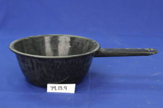 Enameled saucepan
