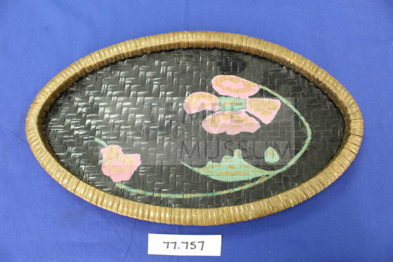 Serving tray