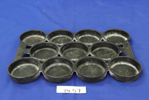 Cast Iron Gem Pan