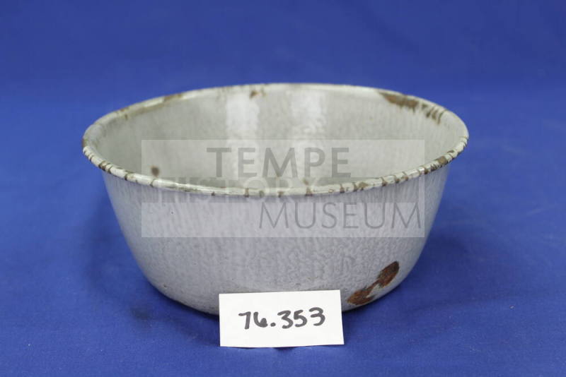 Enamel Pan
