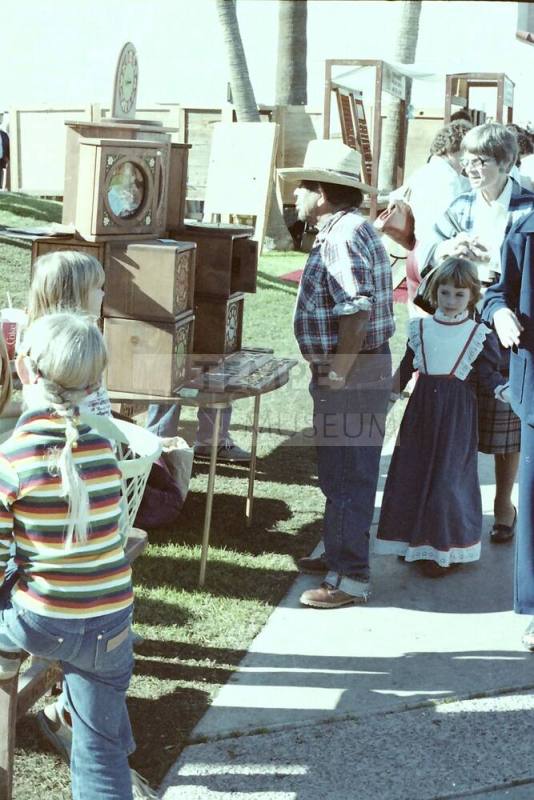 1981 Haydens Ferry Arts & Craft Fair Crowd