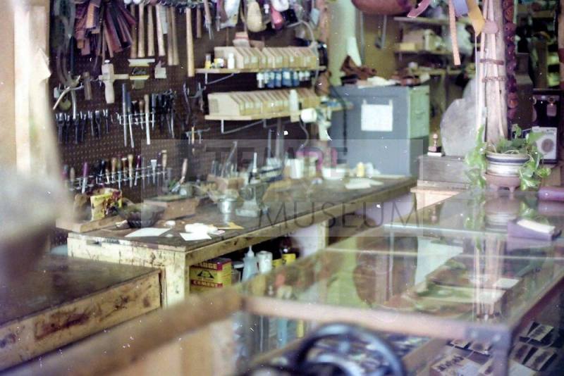 Euphoria Leather Counter