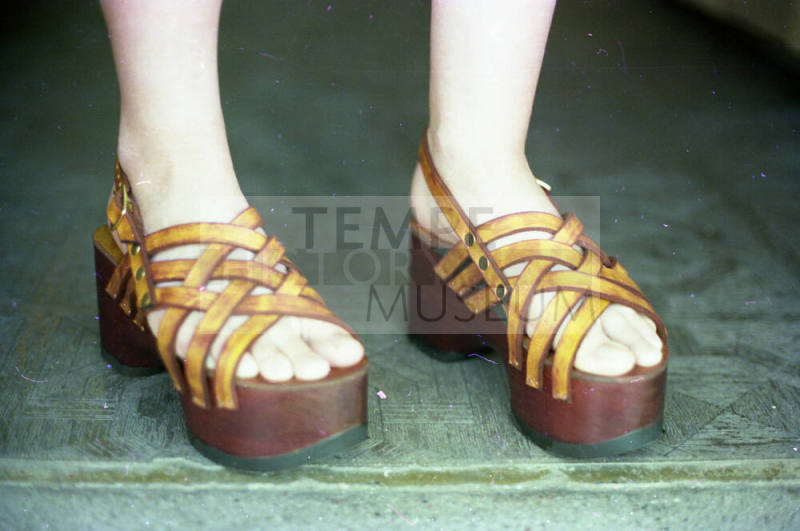 Euphoria Leather Sandals with Straps