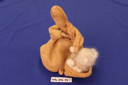 Sister Cities Program, Lower Hutt - Figurine