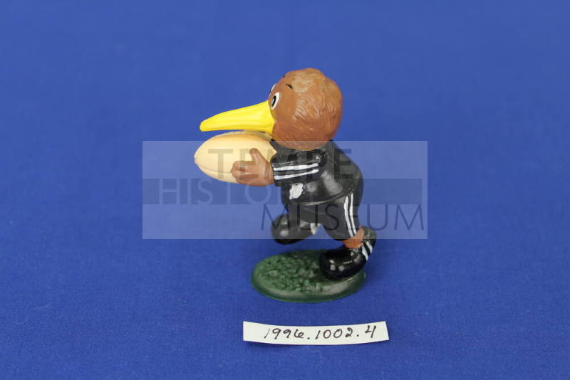 Sister Cities Program, Lower Hutt - Bird Figurine