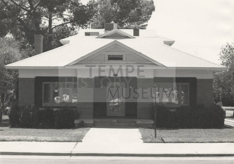 Robert K. Minson House-1034 S. Mill Ave