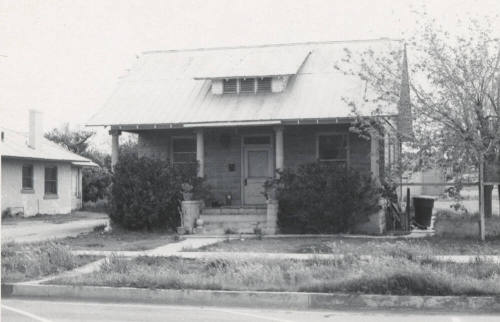 Samuel C. Long House-27 E. 6th Street