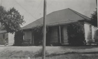 Elias/Rodriguez House-927 E. 8th Street