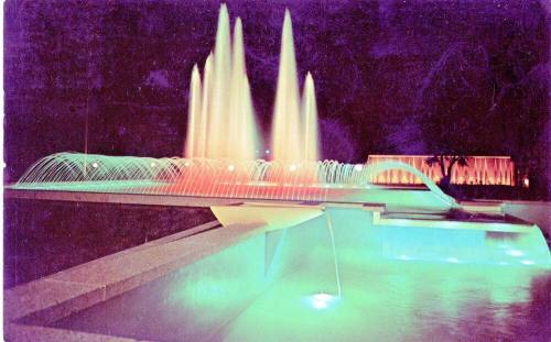 Postcard of Salt River Project Fountain, Tempe, Arizona.