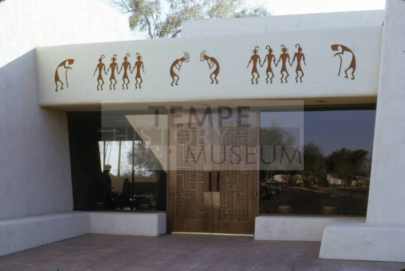 Entrance to Pueblo Grande Museum