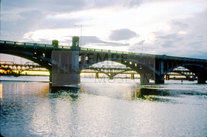 Mill Avenue Bridge and Salt River flood