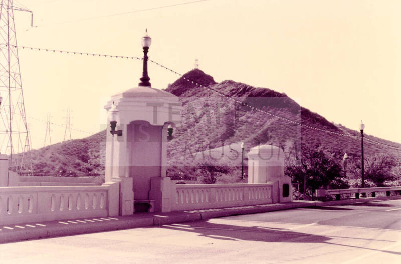 Tempe Butte and Mill Avenue Bridges