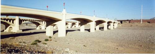 Mill Avenue bridges over dry Salt River bed