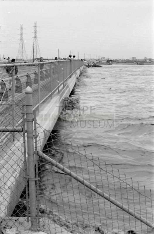Salt River Flood, McClintock Bridge, Tempe, Arizona