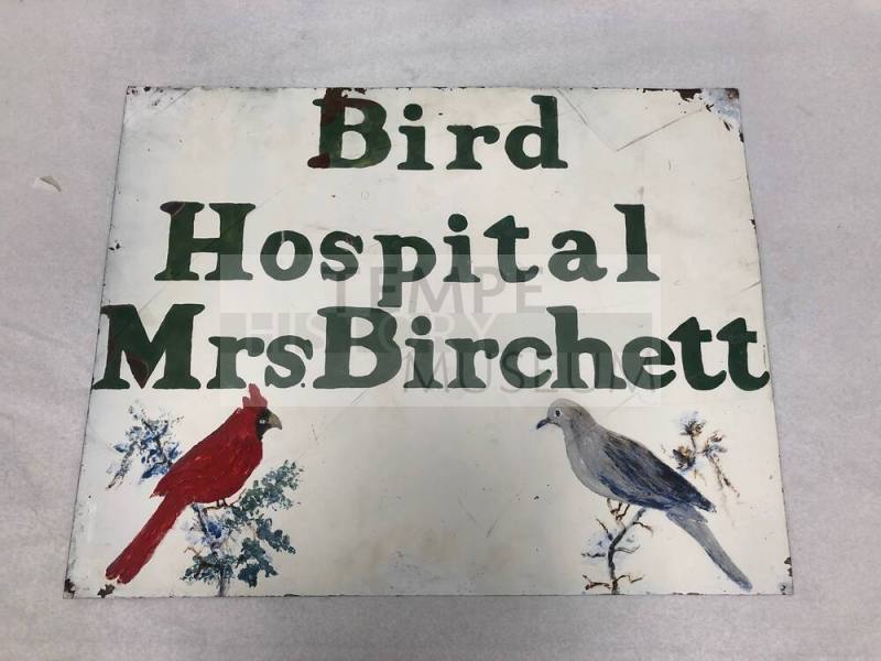 Birchett bird hospital sign