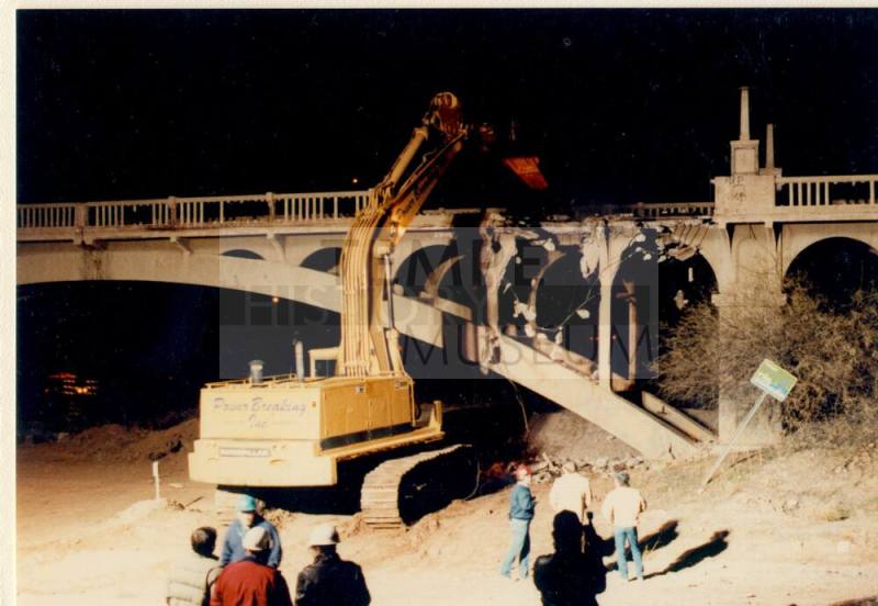 Ash Avenue Bridge demolition