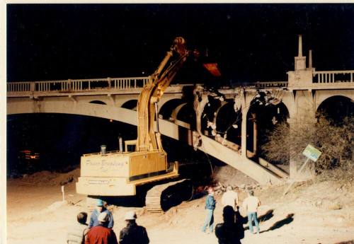 Ash Avenue Bridge demolition